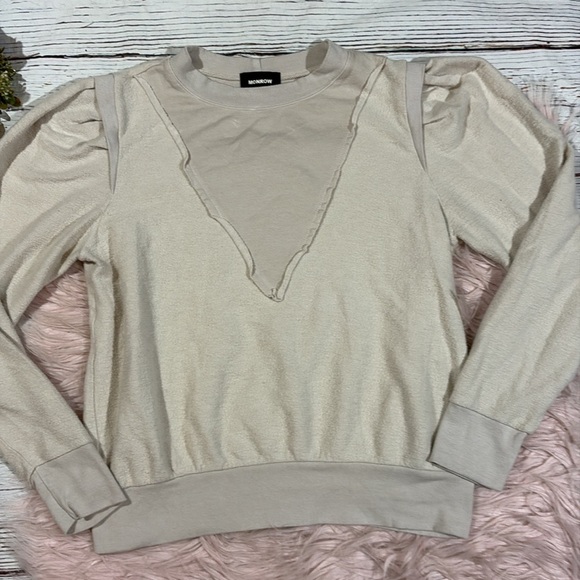 Monrow Women's Supersoft Fleece Sweatshirt With Tucked Sleeve - Picture 6 of 9